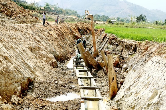 Vụ 'Thủy lợi... gây bất lợi': Nhiều vi phạm từ khảo sát, thiết kế