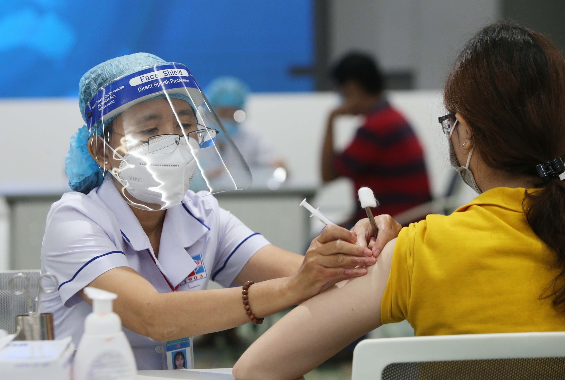 Trường hợp nào cần tiêm vaccine Covid-19 mũi 4?