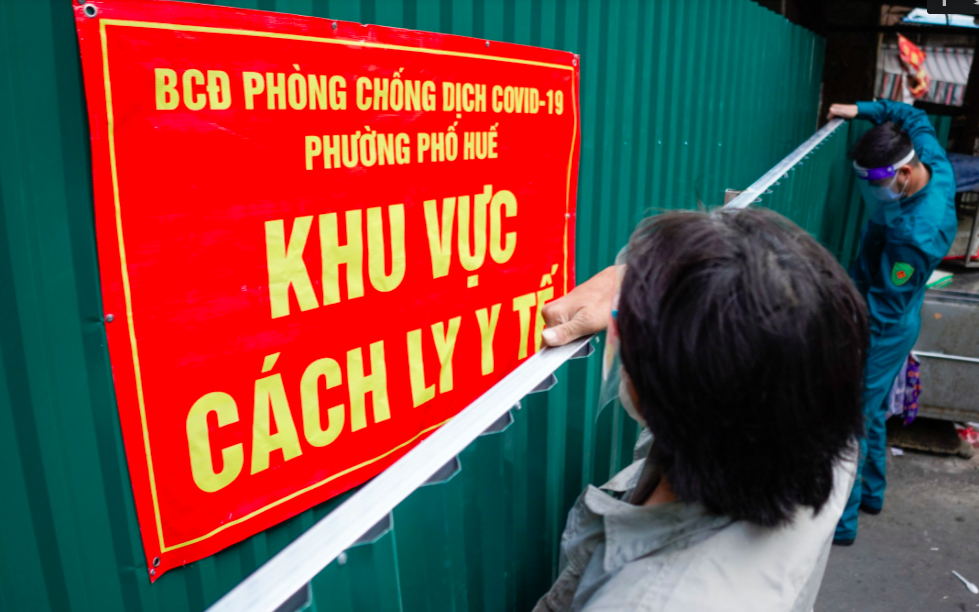 Ca COVID-19 tăng liên tục, cấp độ dịch 'vàng, cam, đỏ' tăng theo