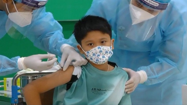 Thủ tướng chỉ đạo Bộ Y tế đẩy nhanh mua vaccine cho trẻ 5-11 tuổi