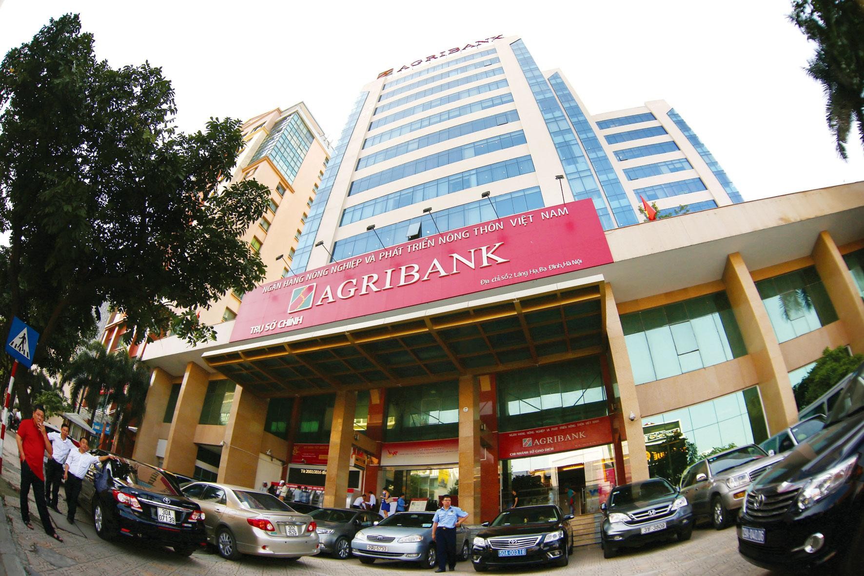 Agribank rao bán hàng nghìn m2 đất và biệt thự để xử lý nợ