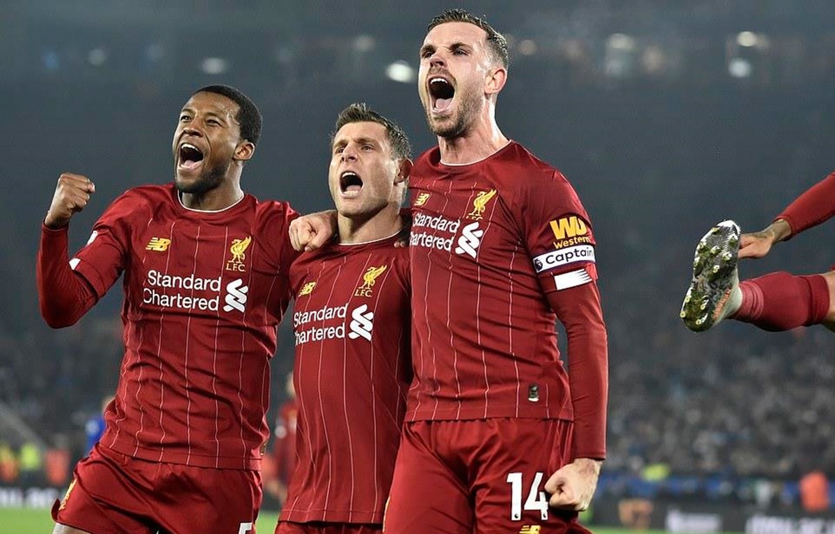 Thắng 'hủy diệt' M.U, Liverpool leo lên ngôi đầu Premier League