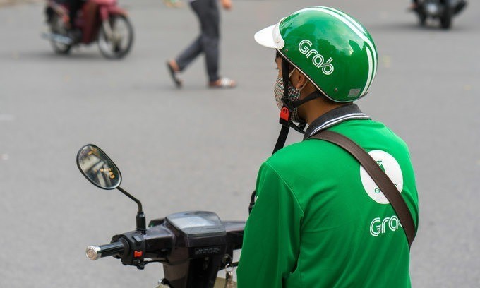 Hãng xe công nghệ ăn dày phí và chiết khấu, tài xế ngày thêm 'còng lưng'