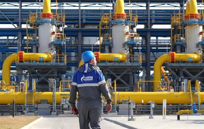 Giá xăng dầu hôm nay 9/8: Dầu thô Brent tiếp đà tăng gần 1,7%