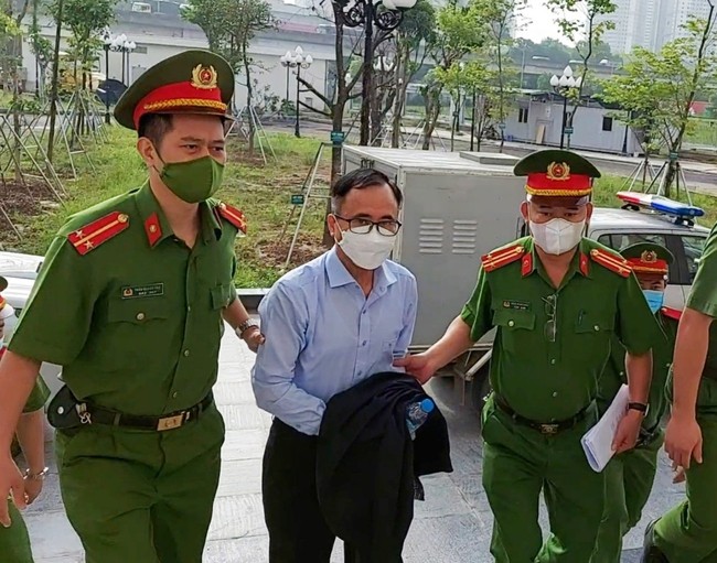Những con số khủng trong đại án sai phạm của cựu Bí thư Tỉnh ủy Bình Dương