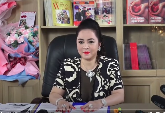 Bà Nguyễn Phương Hằng khai lý do chửi bới Hoài Linh, Vy Oanh