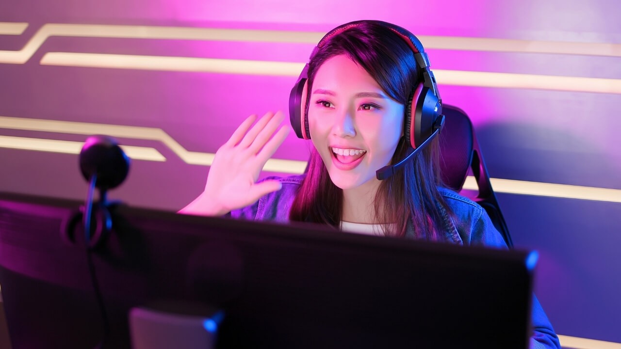 Biến tướng trong thế giới livestream - Kỳ 2: Idol 'săn tiền' khách, nhà app 'săn' idol