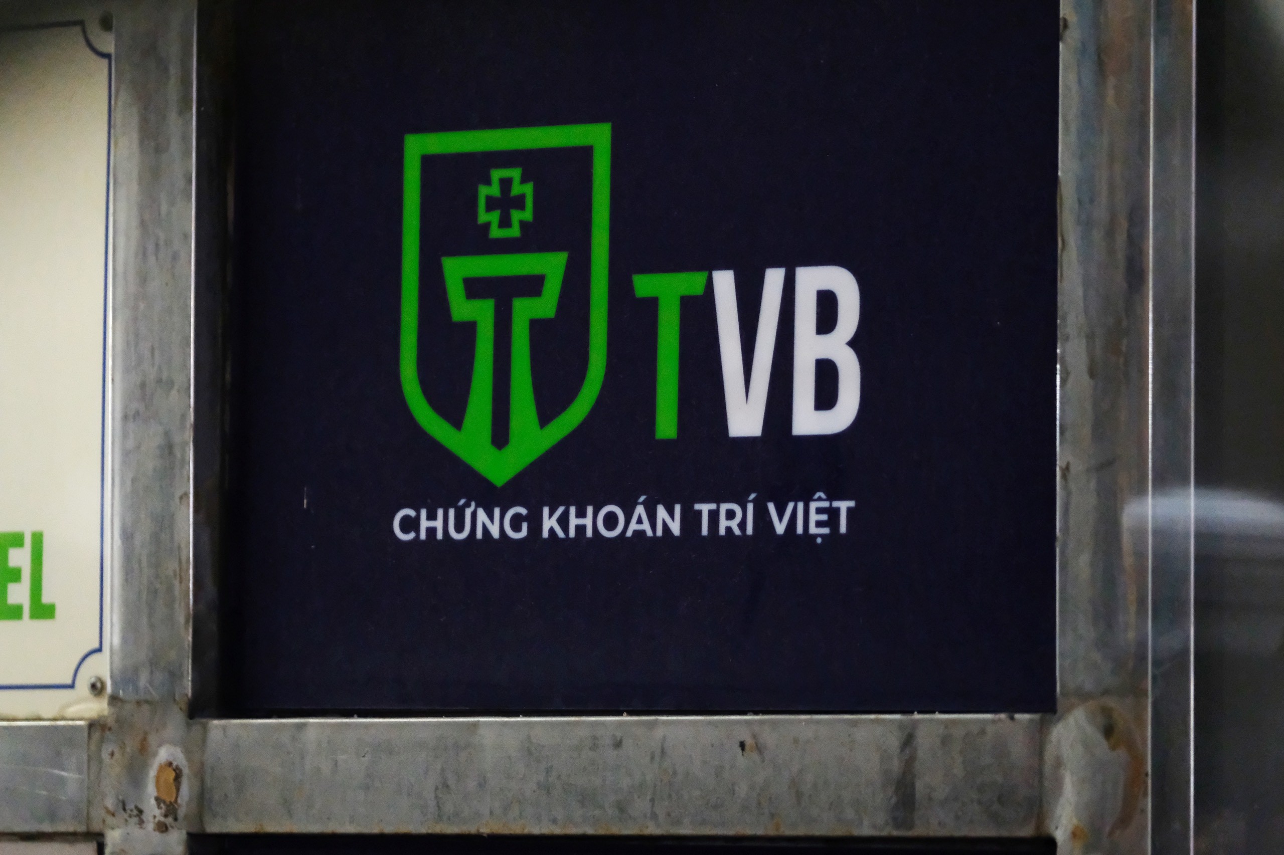 Kinh doanh thụt lùi, cựu Tổng giám đốc bị bắt, cổ phiếu Chứng khoán Trí Việt (TVB) 'lao dốc' lỡ kế hoạch tăng vốn?