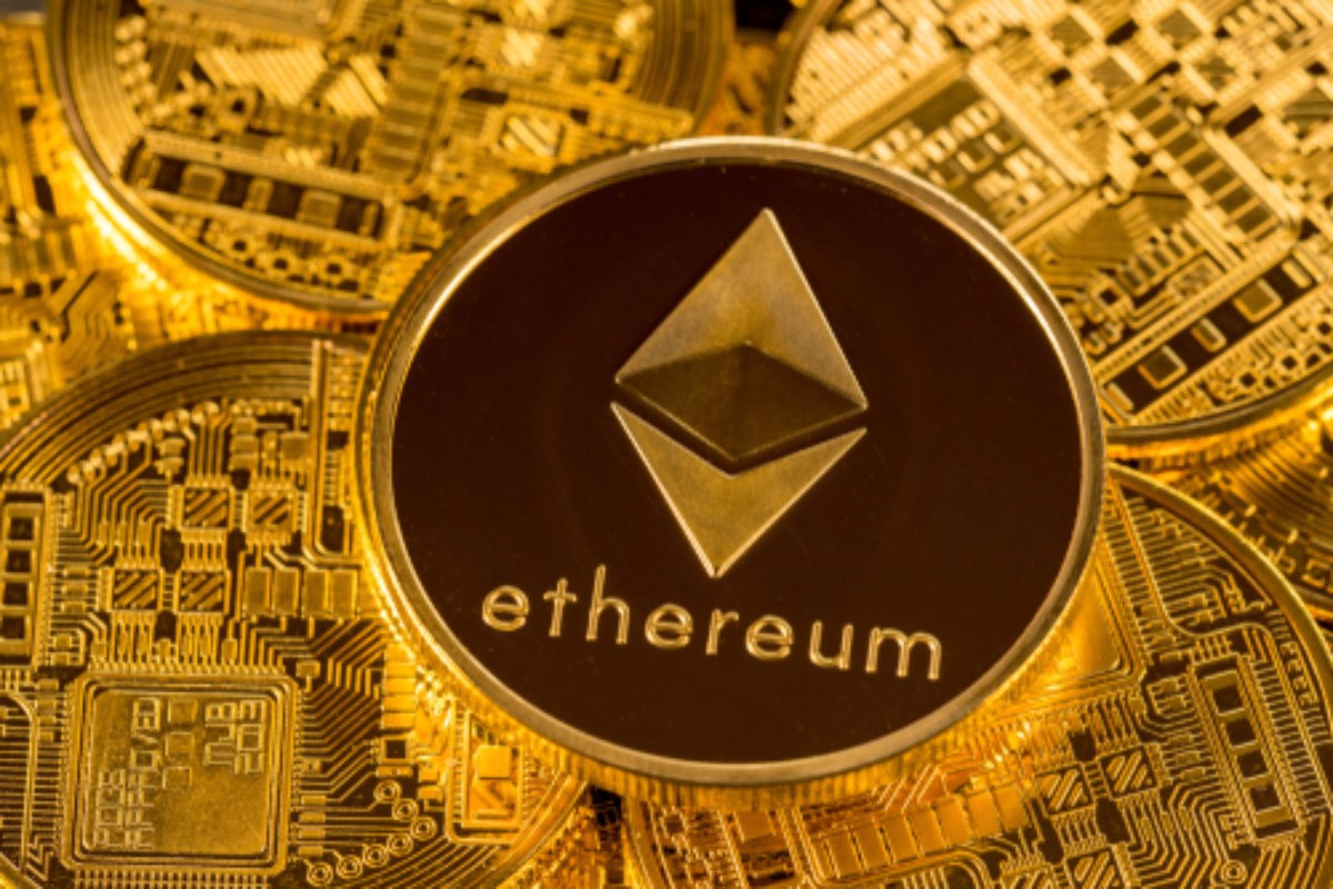 Cá voi ETH ào ạt xả hàng sau Hợp nhất