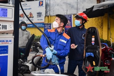 Giá xăng có thể giảm mạnh vào ngày 3/10?