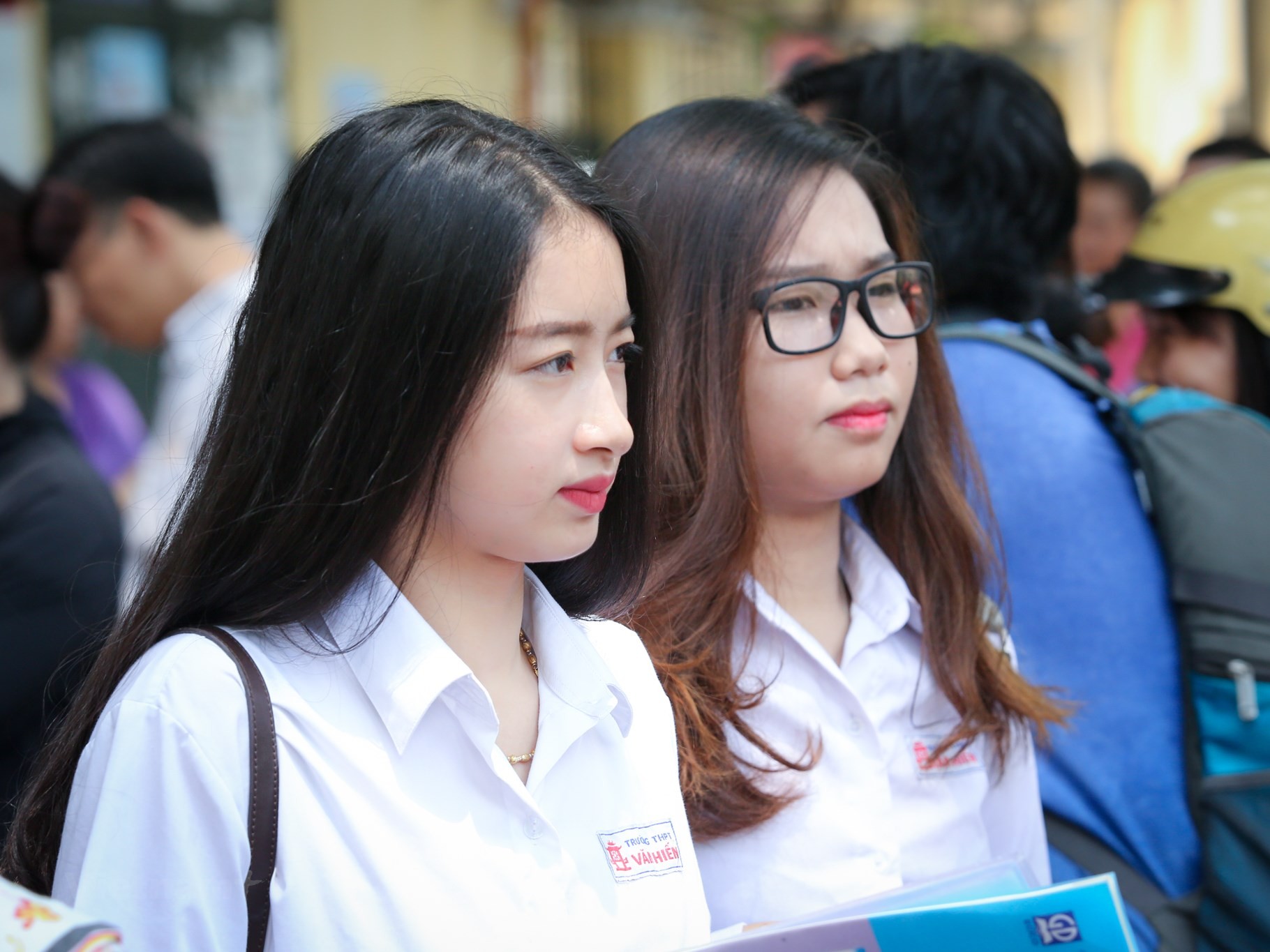 Hiệu trưởng trường THPT nói gì về tin nhắn được cho là 'kỳ thị giới tính'?