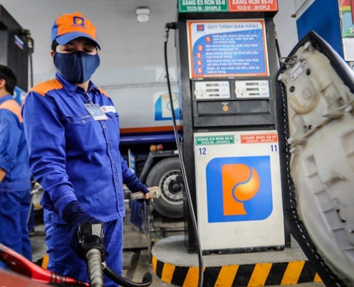 Giá xăng dầu hôm nay 7/11: Bật tăng hơn 5%