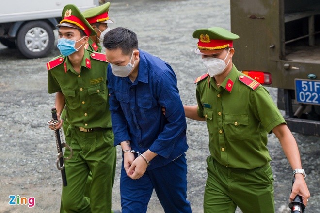 Ngày 25.11, mở lại phiên tòa xét xử vụ bé gái V.A bị bạo hành tử vong