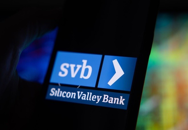 SVB Financial nộp đơn phá sản sau một tuần cầm cự