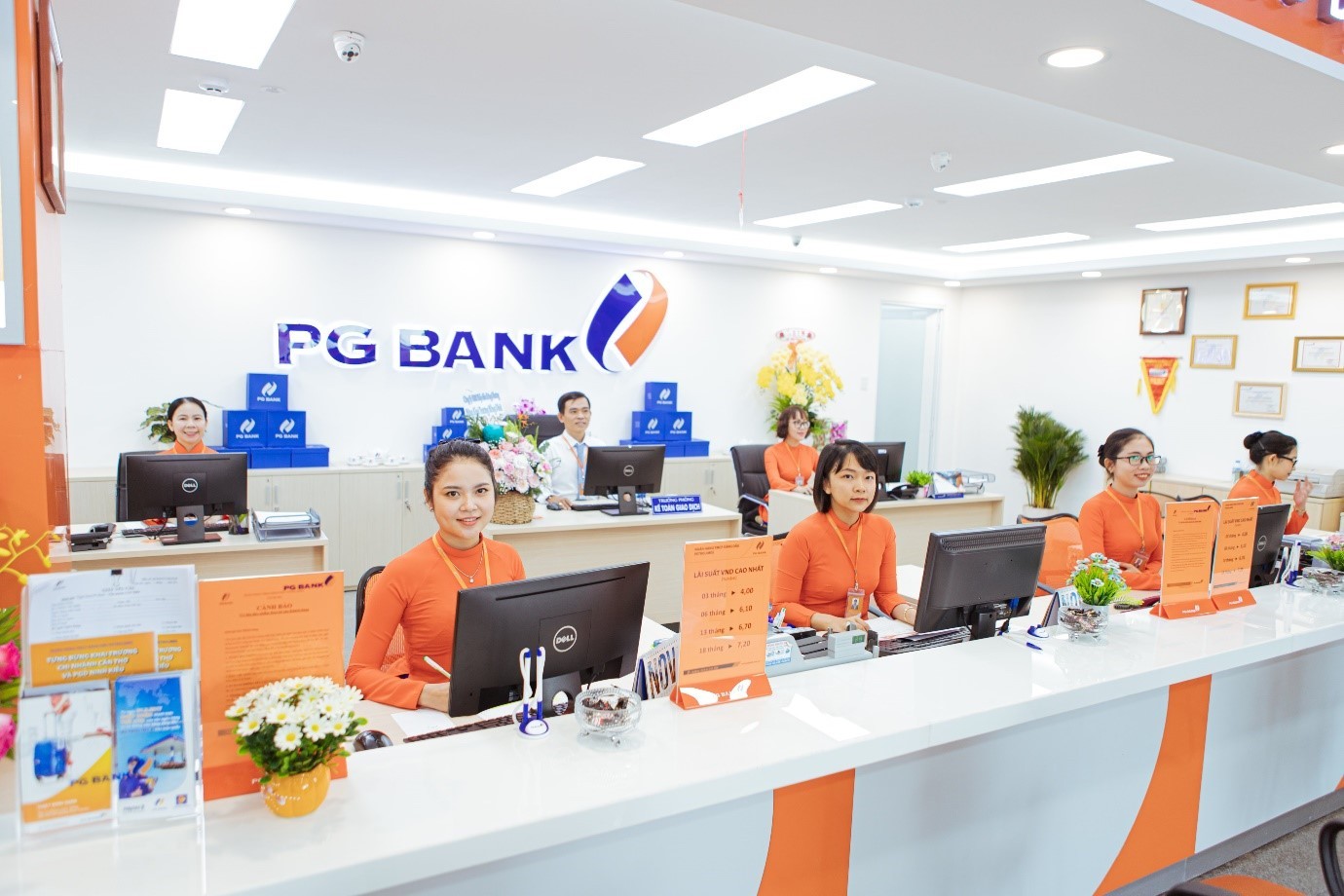 Petrolimex 'dứt áo ra đi', số phận PGBank sẽ ra sao?