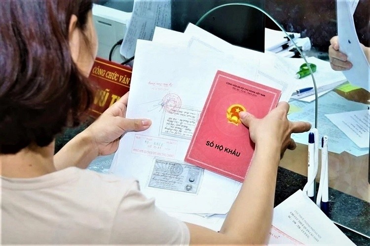 Sổ hộ khẩu sắp bị 'khai tử', các thủ tục hành chính liên quan đến hộ khẩu sẽ thay đổi ra sao?