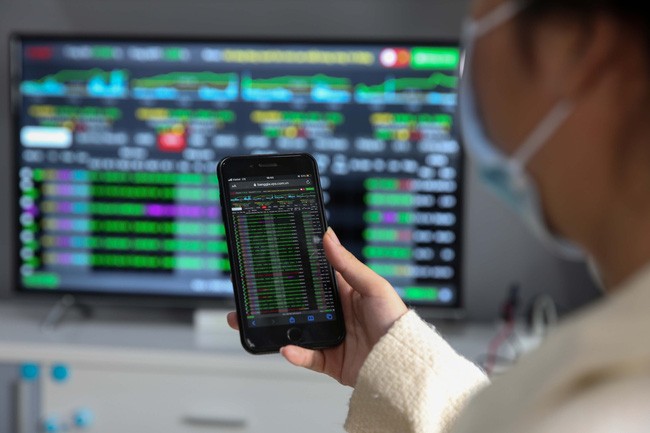 Hồi phục ấn tượng, VN-Index có chuỗi 3 phiên tăng điểm