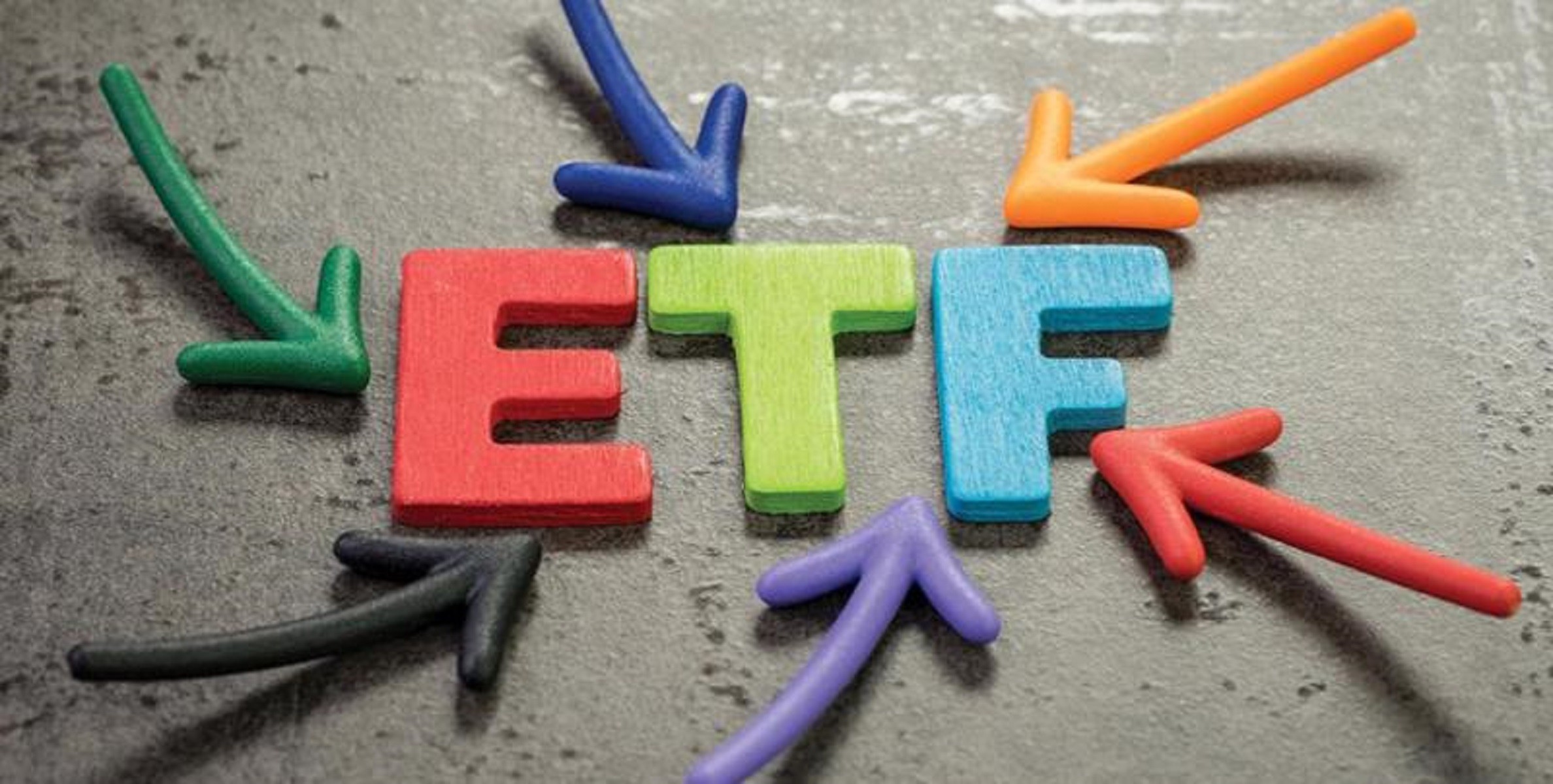 16 ETF báo lỗ tại Việt Nam, có quỹ ngoại hiệu suất âm gấp 2 lần mức giảm VN-Index