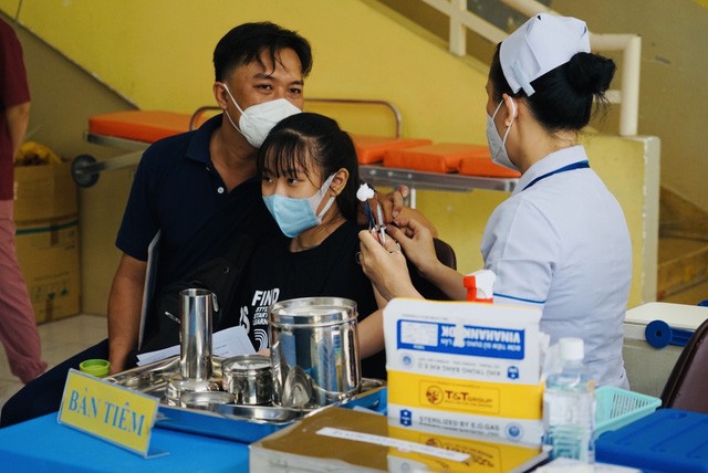 Sở Y tế TP.HCM thông tin về 'lô vaccine Moderna tiêm cho trẻ em hết hạn'