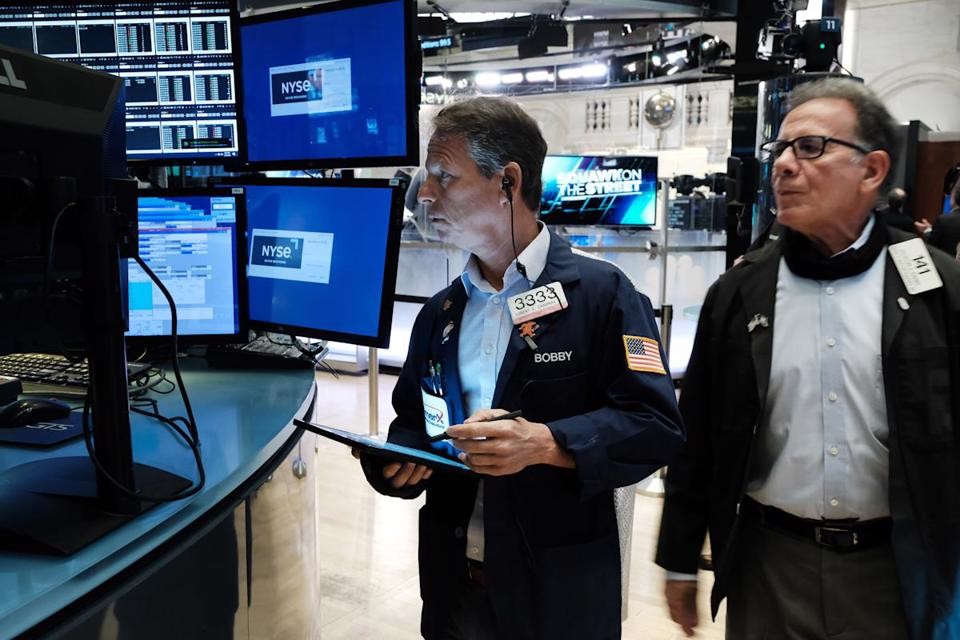 Chứng khoán Mỹ: S&P 500 có tuần tăng mạnh nhất từ tháng 11/2020