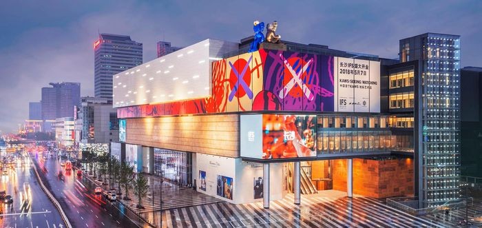 Vì sao Louis Vuitton bán túi fake?