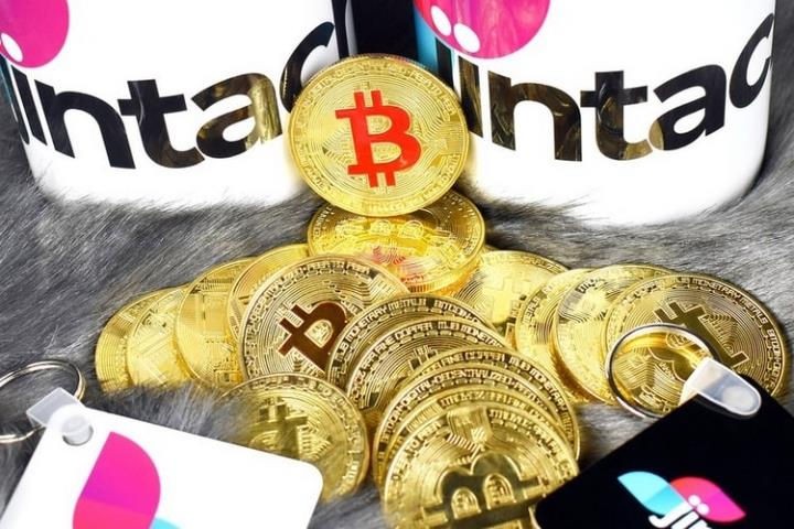 Bitcoin hợp nhất ở mức 30.000 USD, có nên mua không?