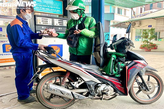 Lùi ngày điều chỉnh giá xăng dầu sang 13/6