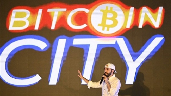 Giá Bitcoin 'rớt thảm', tổng thống El Salvador khuyên các nhà đầu tư 'kiên nhẫn và tận hưởng'