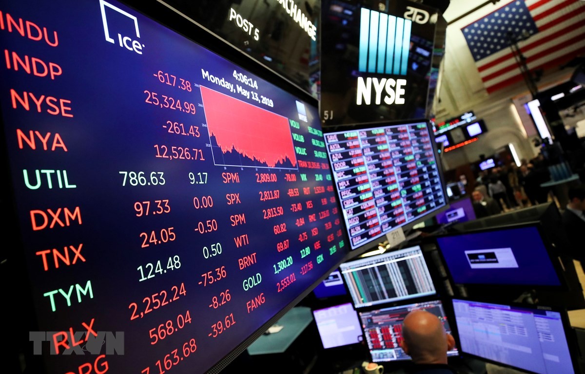 Chỉ số S&P 500 chứng khoản Mỹ giảm, tệ nhất kể từ năm 1970