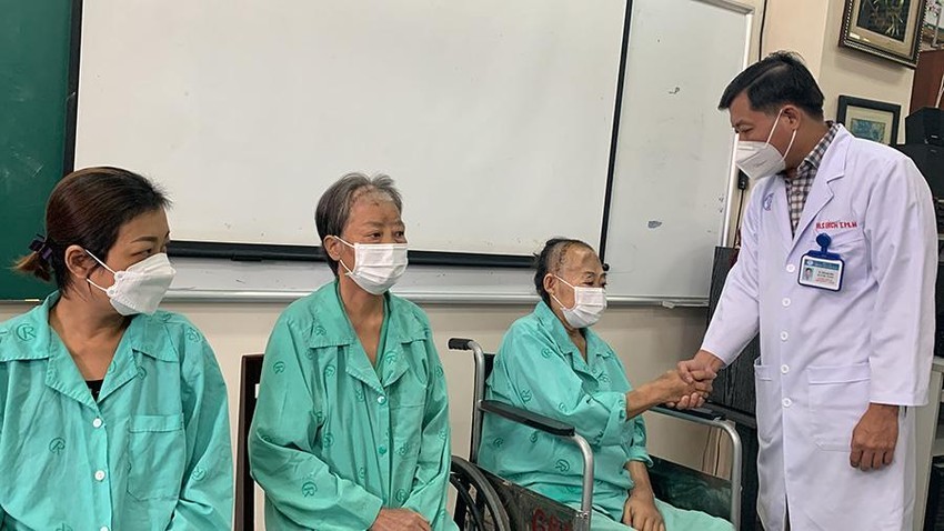 Hàng loạt ca hoại tử xương sọ, hàm mặt sau khi mắc COVID-19