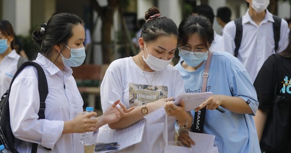 Tuyển sinh ĐH 2022: Cẩn trọng giữa 'ma trận' xét tuyển