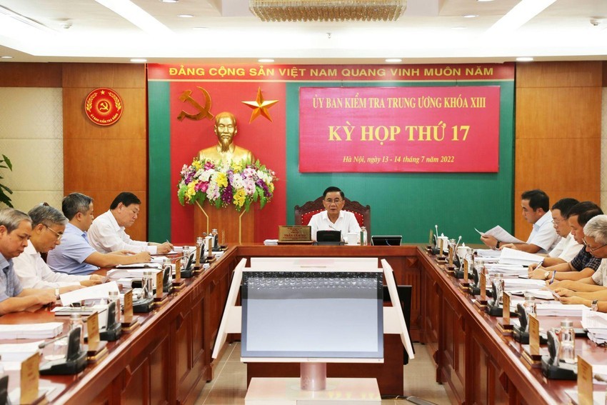 Vi phạm 'rất nghiêm trọng' về giá kit test COVID-19 tại Bộ Tài chính