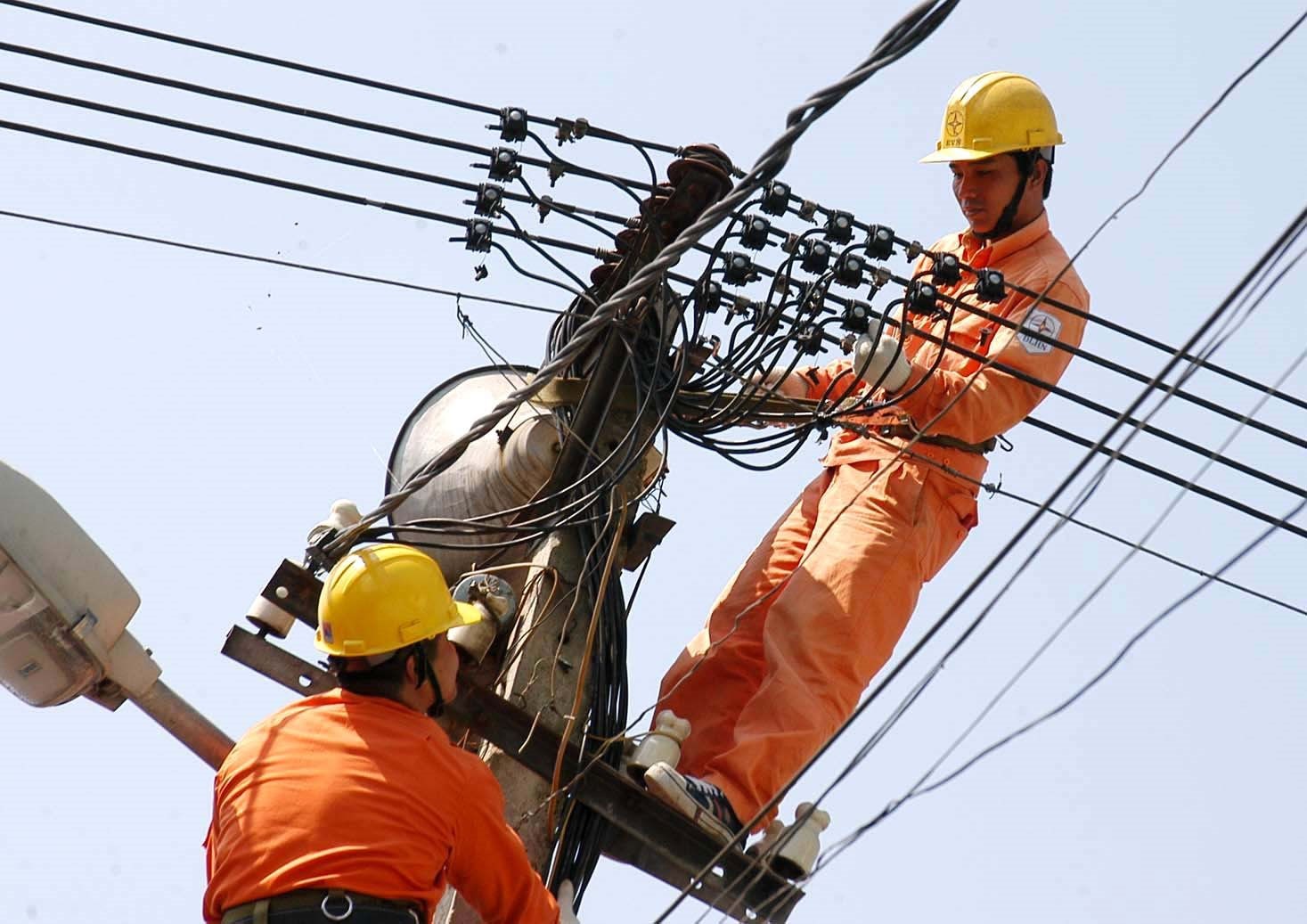 Chính phủ yêu cầu chưa điều chỉnh tăng giá điện