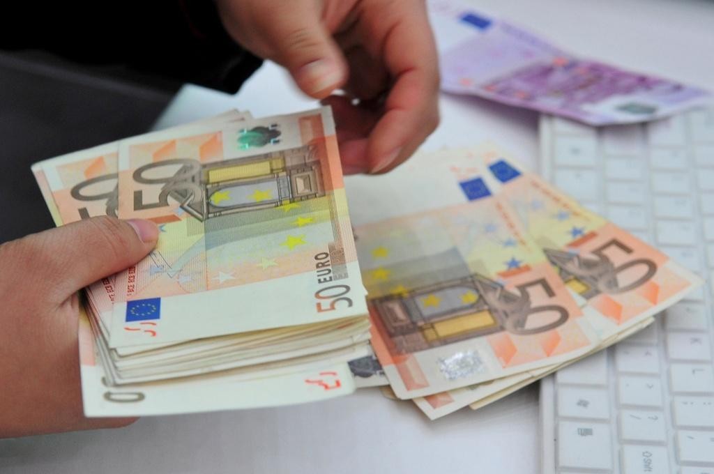 Đồng Euro mất giá đang tác động đến hàng Việt