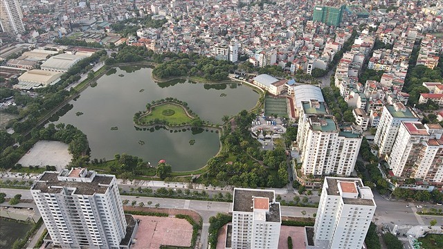 Nghịch lý giá nhà thì tăng, người bán nhà lại đua nhau giảm, rao cắt lỗ