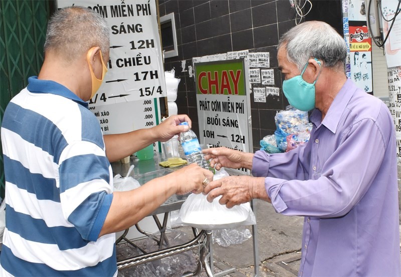 Việt Nam đối mặt nguy cơ 4 dịch chồng nhau
