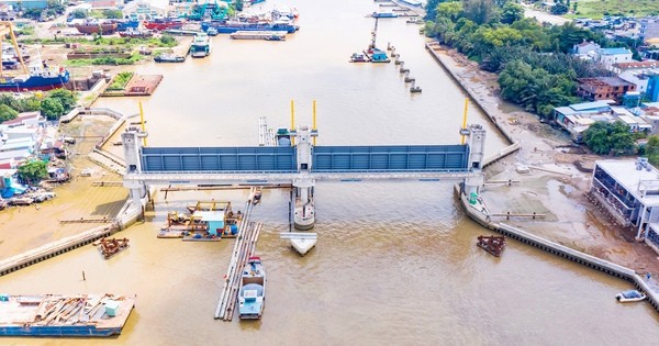 Dự án chống ngập do triều ở TPHCM: Hàng nghìn tỷ đồng thiết bị nằm phơi mưa nắng