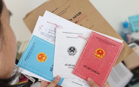 2 điều cần làm ngay trước khi sổ hộ khẩu bị 'khai tử'