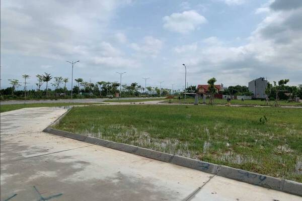 Hà Nội rầm rộ đấu giá đất trở lại, vùng ven xuất hiện kỷ lục giá mới