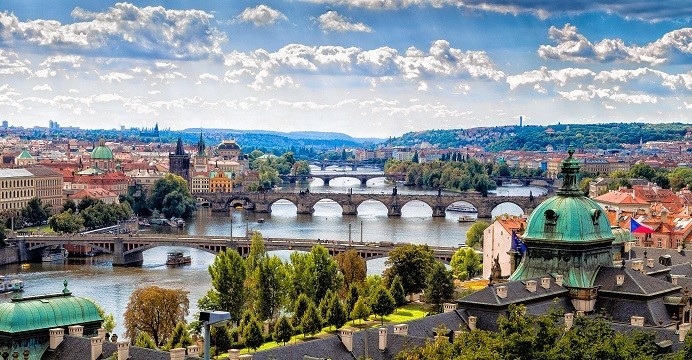 Czech mắc nợ nhanh nhất EU