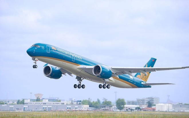 Cổ phiếu của Vietnam Airlines đứng trước nguy cơ bị hủy niêm yết