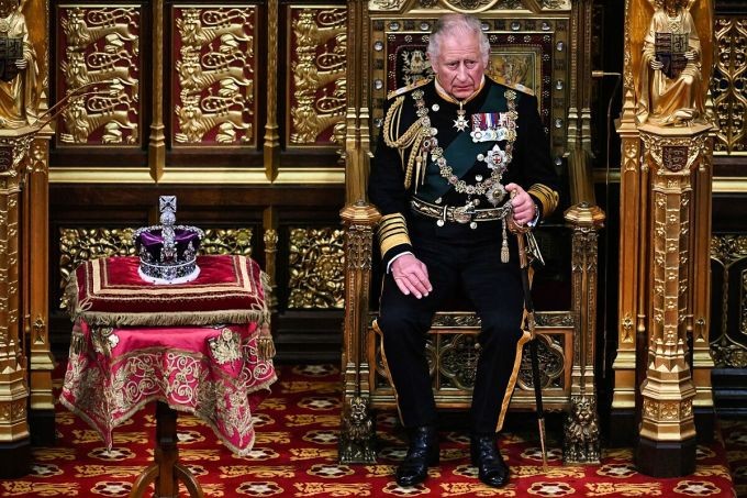 Vua Charles III của Anh được tấn phong