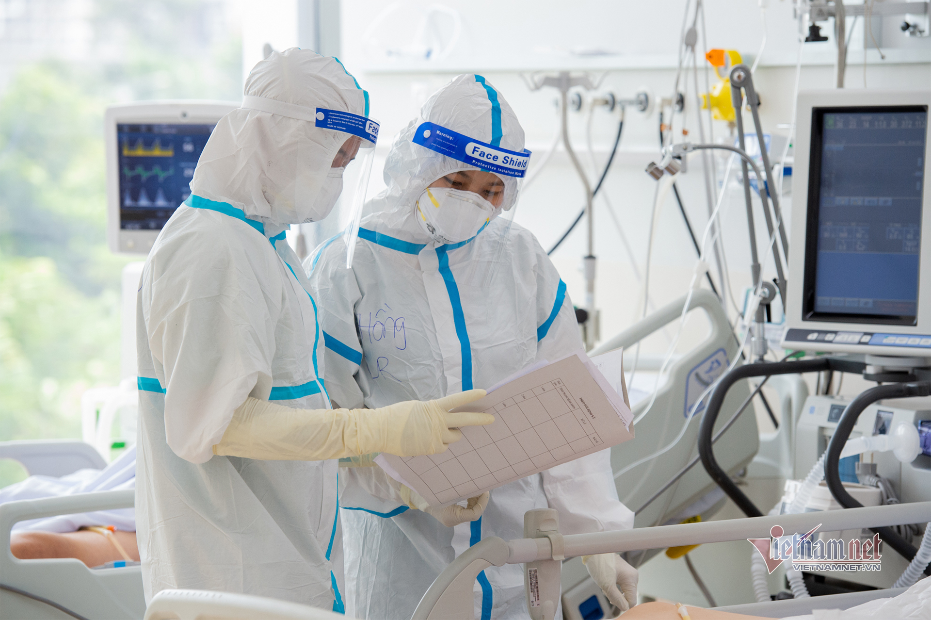 Dịch Covid-19 hôm nay: Số nhiễm mới và bệnh nhân nặng đều tăng