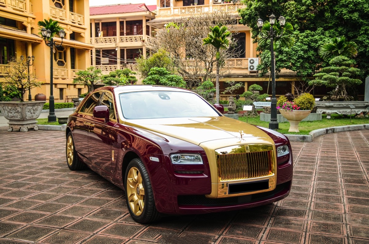 Bắt đầu quy trình đấu giá xe Roll- Royce dát vàng của ông Trịnh Văn Quyết