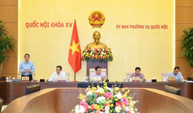 Sách giáo khoa được đưa vào danh mục quản lý giá