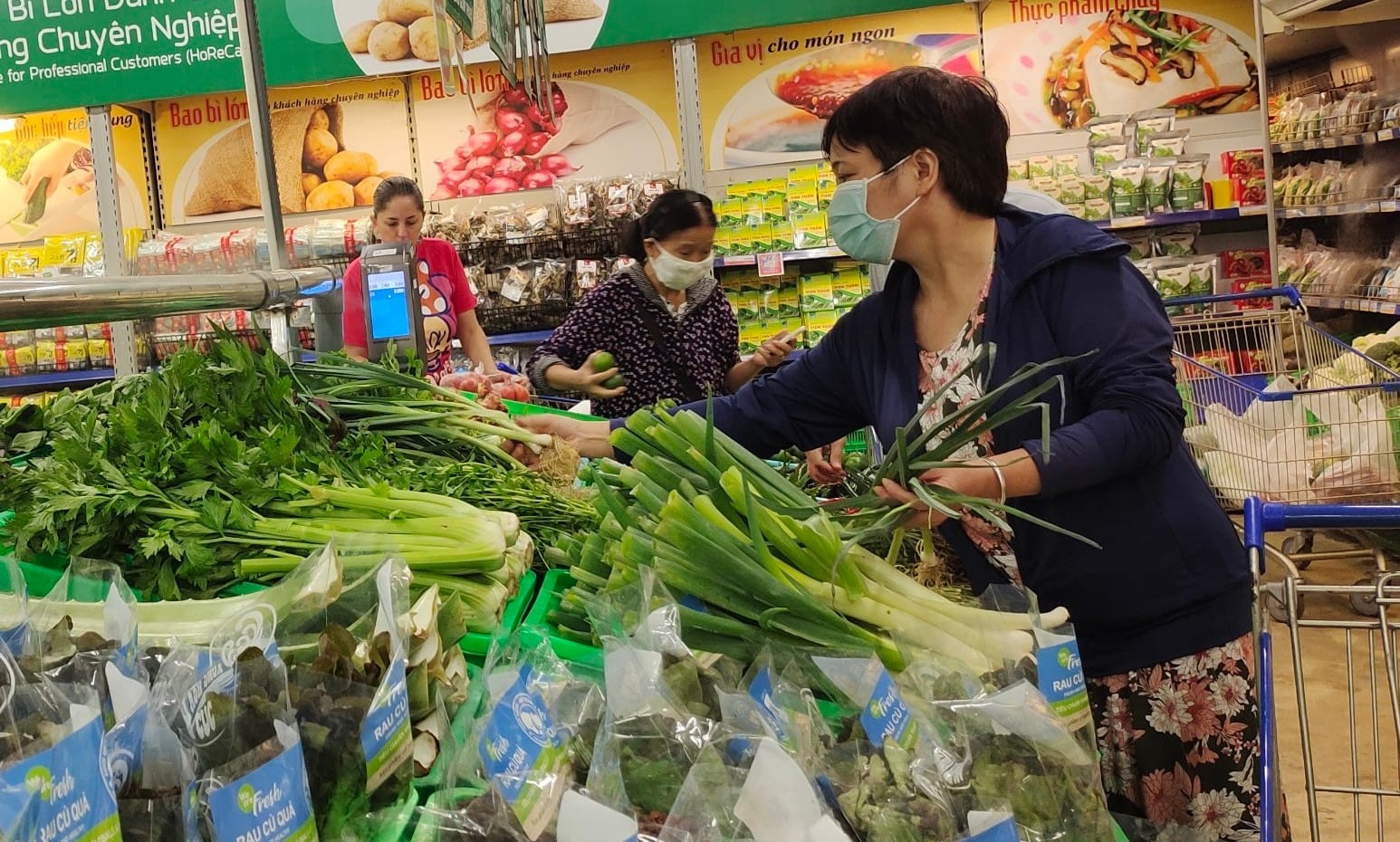 Rau bẩn 'đội lốt' VietGAP: Truy trách nhiệm giám đốc siêu thị