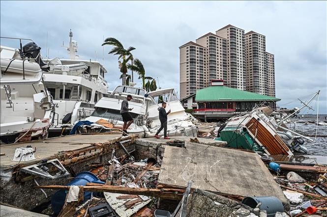 Bão Ian gây ngập lụt nghiêm trọng nhất trong 500 năm tại bang Florida, Mỹ