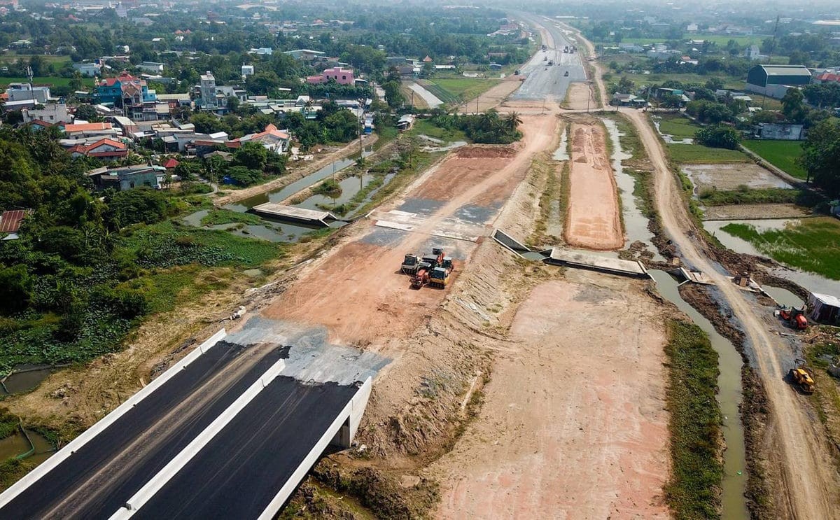 Nguy cơ cao tốc Bến Lức - Long Thành tiếp tục sa lầy vì... VEC