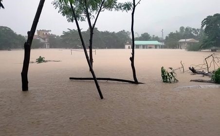Miền Trung lại đối mặt mưa lũ, ngập úng