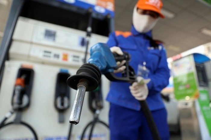 Thực hư giá xăng Việt Nam thấp nhất thế giới